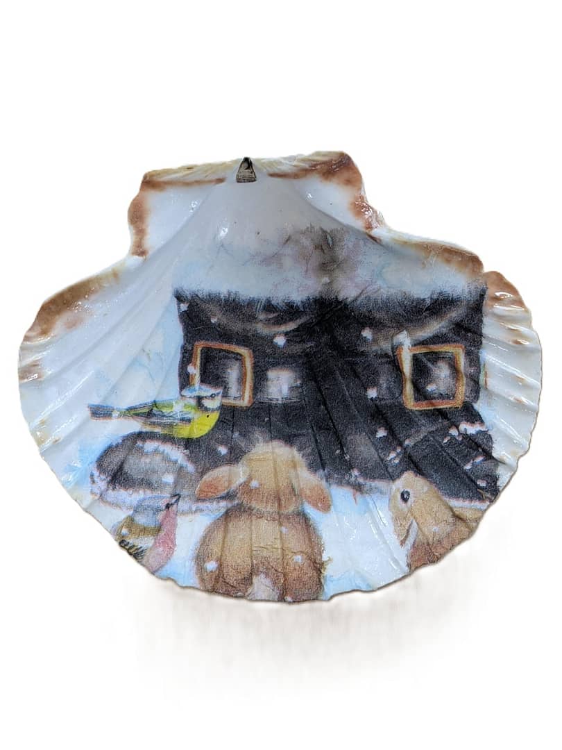 Christmas Shell - Rabbits